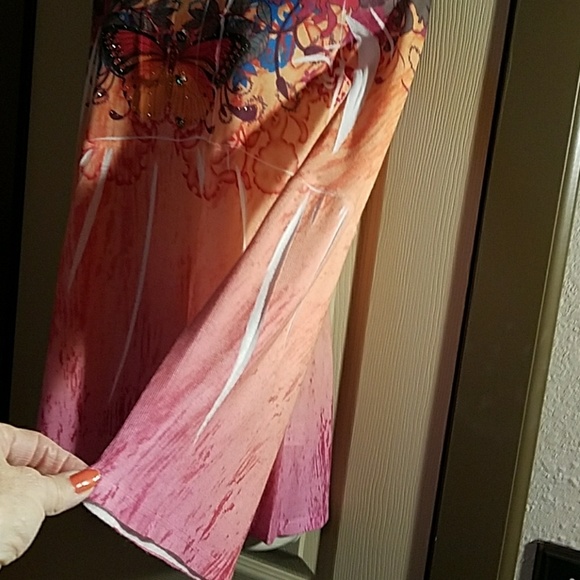 Beautiful blouse - Picture 3 of 5