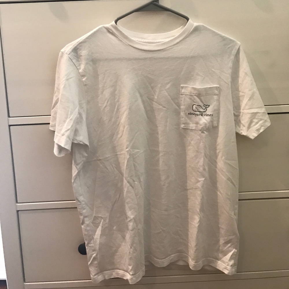 Vineyard vines tshirt