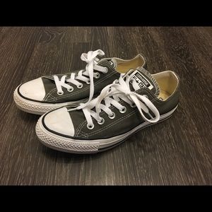 Women's dark gray converse all star sneakers