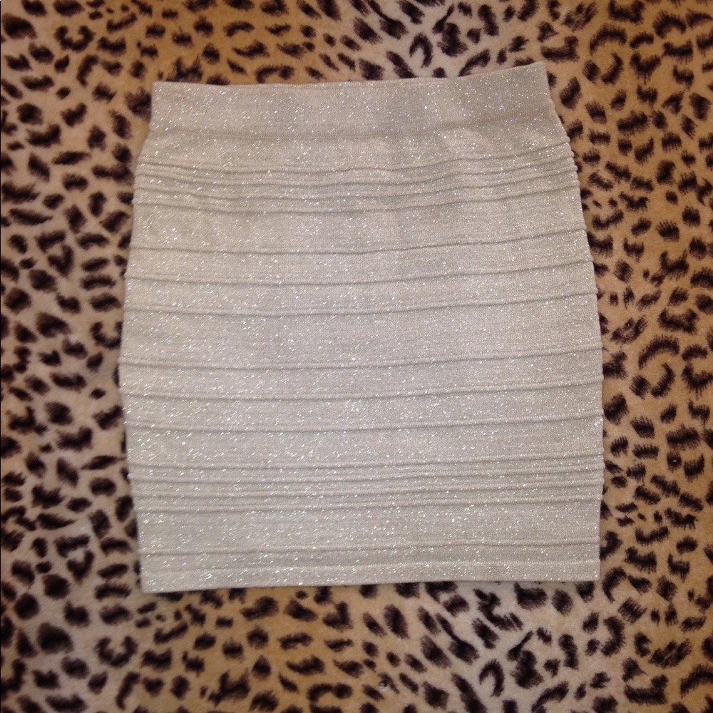 Sparkle Nude Pencil Skirt ✨