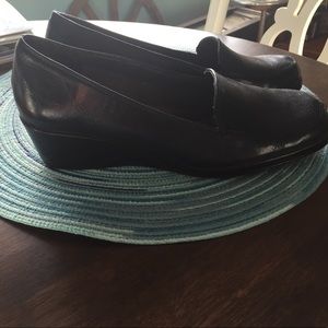 Aerology dress shoes
