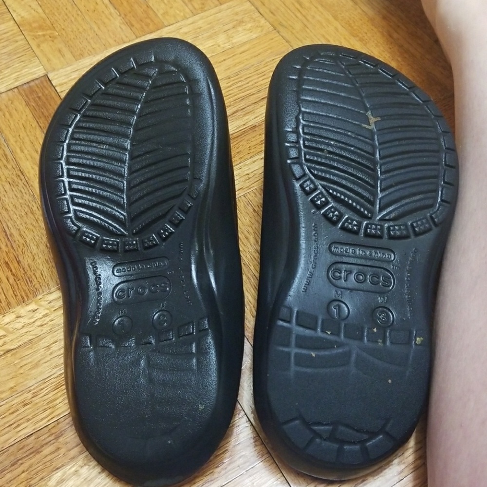Crocs - Picture 2 of 2