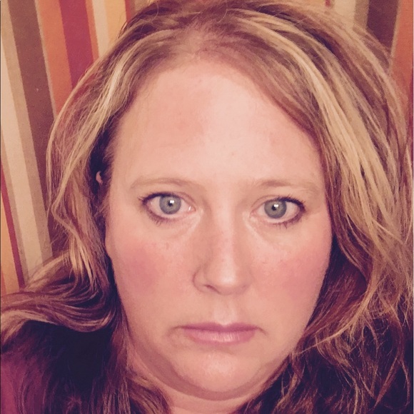 Meet your Posher, Melanie - Picture 1 of 1