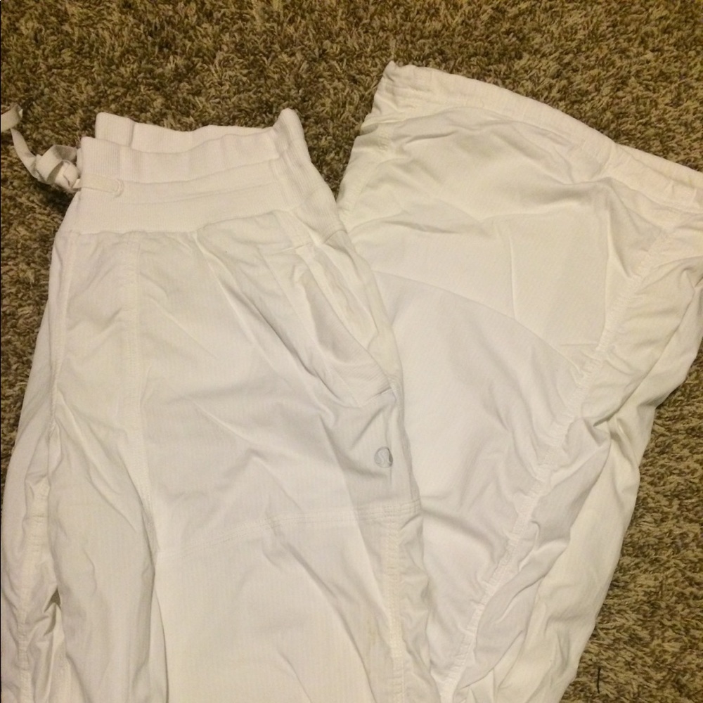 Lululemon Studio LINED pant / WHITE