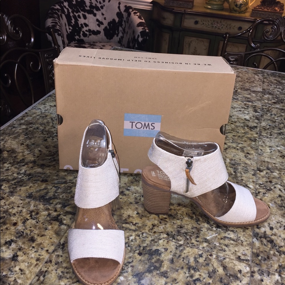 Toms sandals brand new never been worn
