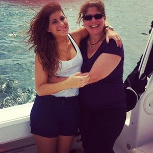 Meet your Posher, Abigail