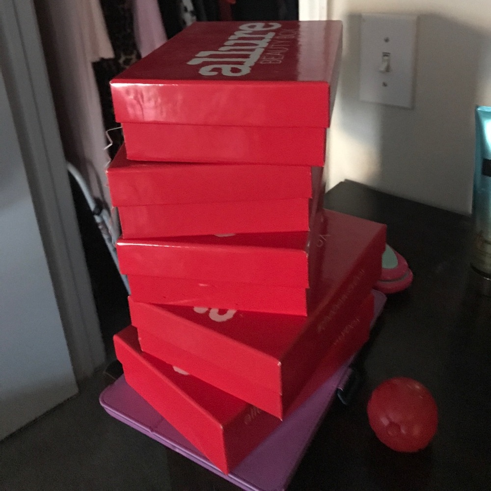 Allure beauty boxes (empty)