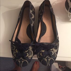 Coach flats