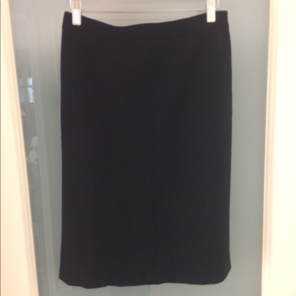 BCBG MAX AZRIA beautiful black pencil skirt