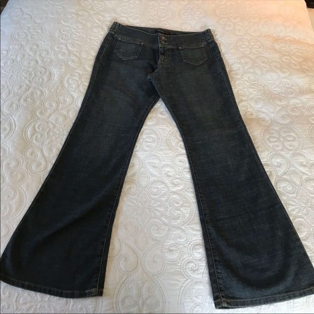 Never been worn AE jeans