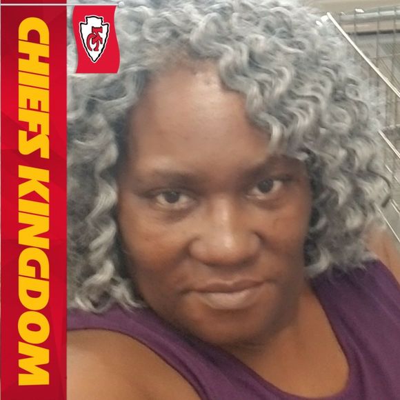 Meet your Posher, Cassandra - Picture 1 of 1