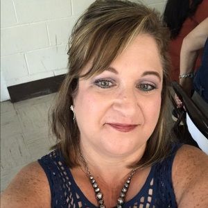 Meet your Posher, Alison