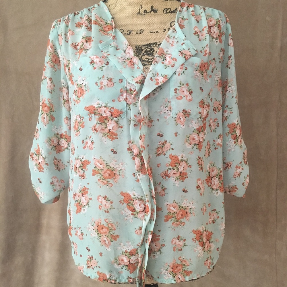 Spring is in the air! Flower blouse