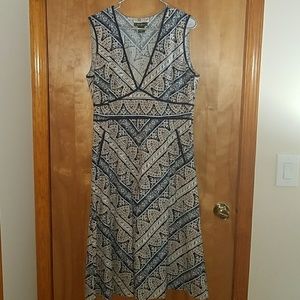 Cute patterned dress!