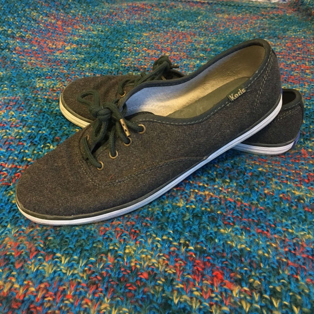 Women's Army Green Felt Keds