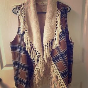 NWOT Entro Plaid Shearling Vest with Fringe Trim