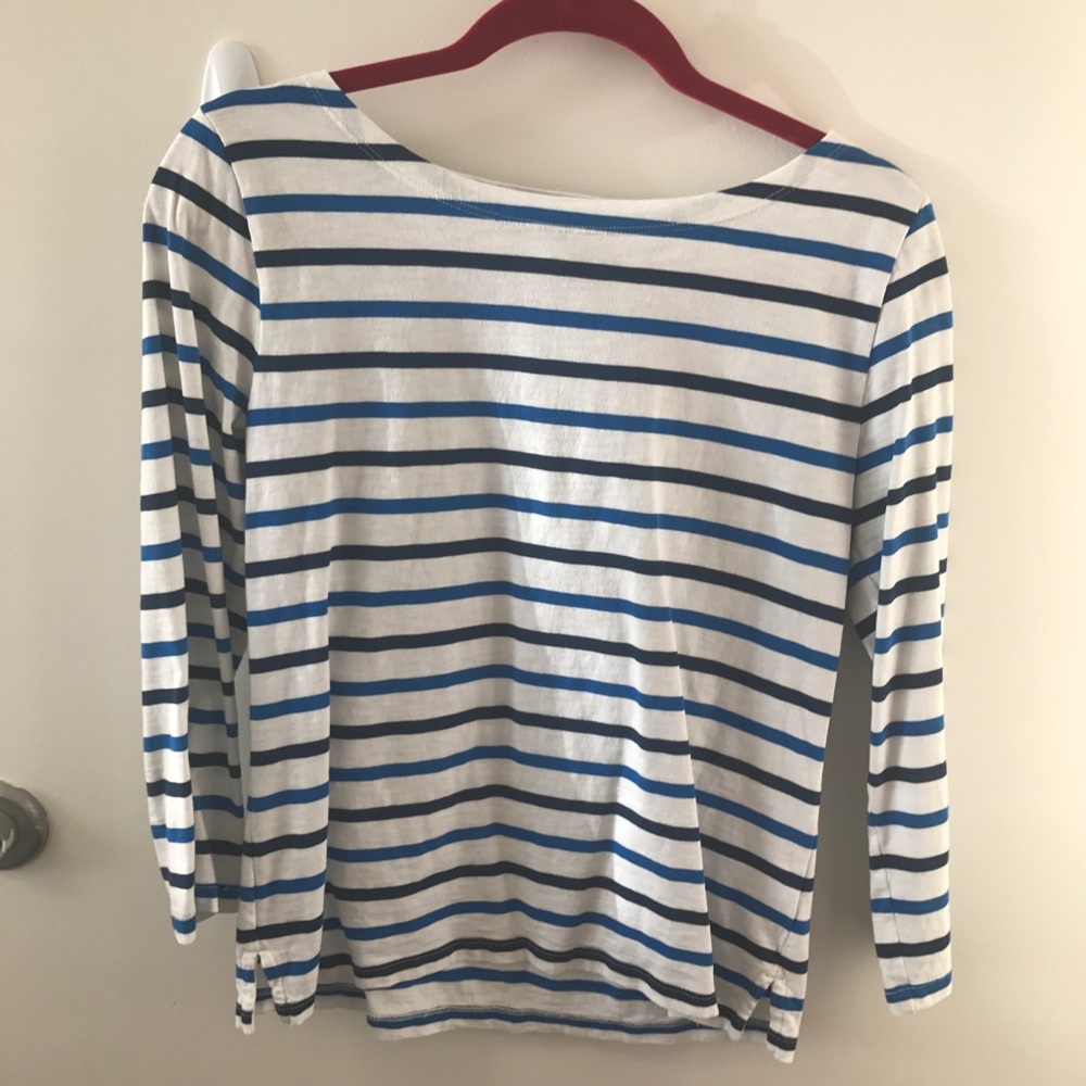 striped shirt