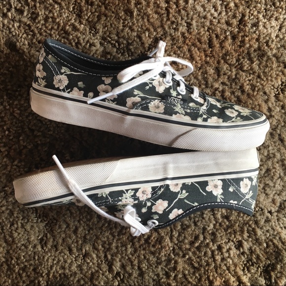 Vans Authentic Vintage Floral Sneakers - Picture 3 of 8