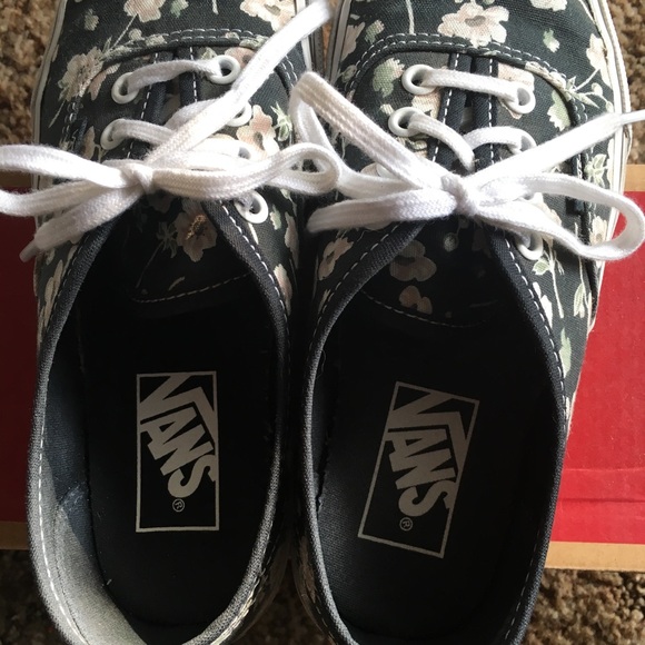 Vans Authentic Vintage Floral Sneakers - Picture 5 of 8