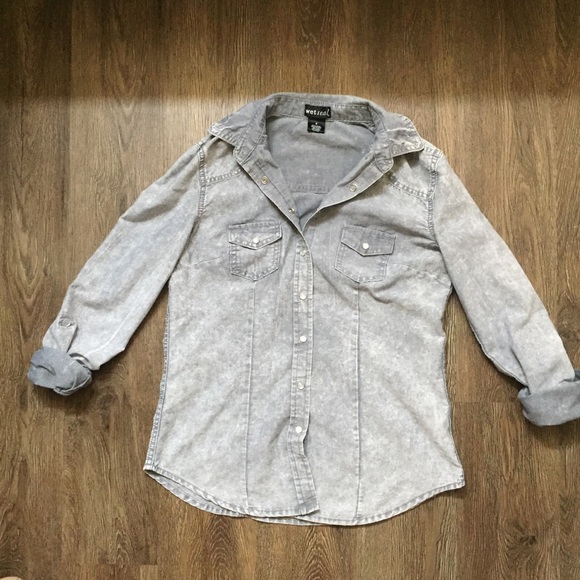 Wet Seal Tops - Wet Seal Denim Long Sleeve Button Up Sz Small
