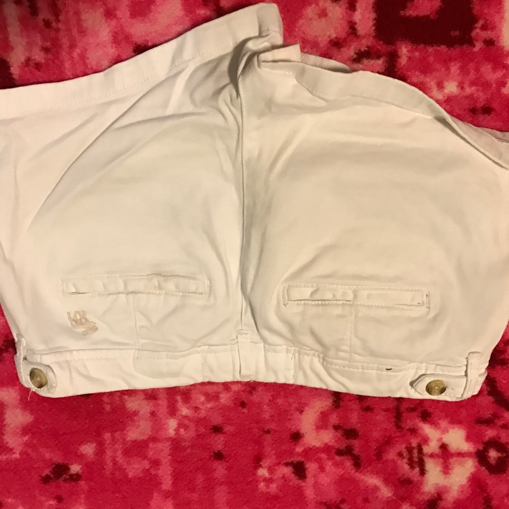 Size 4/27 Abercrombie white shorts
