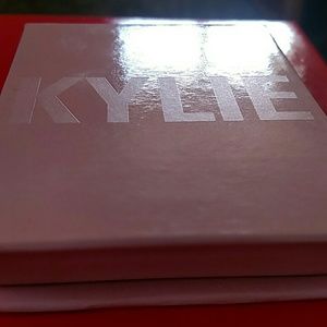 Kylie Highlighter
