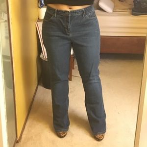 Mossimo midrise curvy boot cut jeans