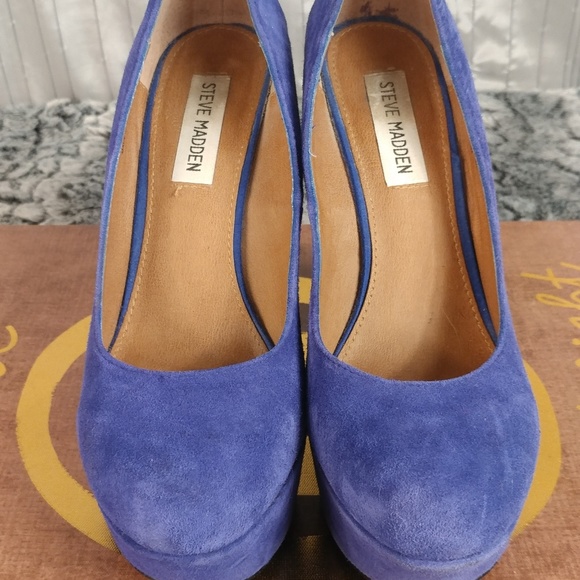 Steve Madden Suede Wedges - Picture 2 of 7