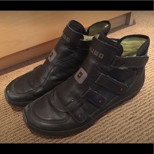 Tsubo leather athletic sneakers