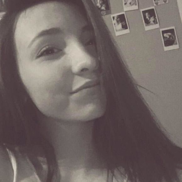 Meet your Posher, Elinor - Picture 1 of 1