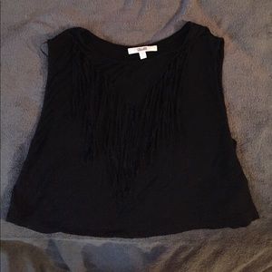 cropped sleeveless shirt