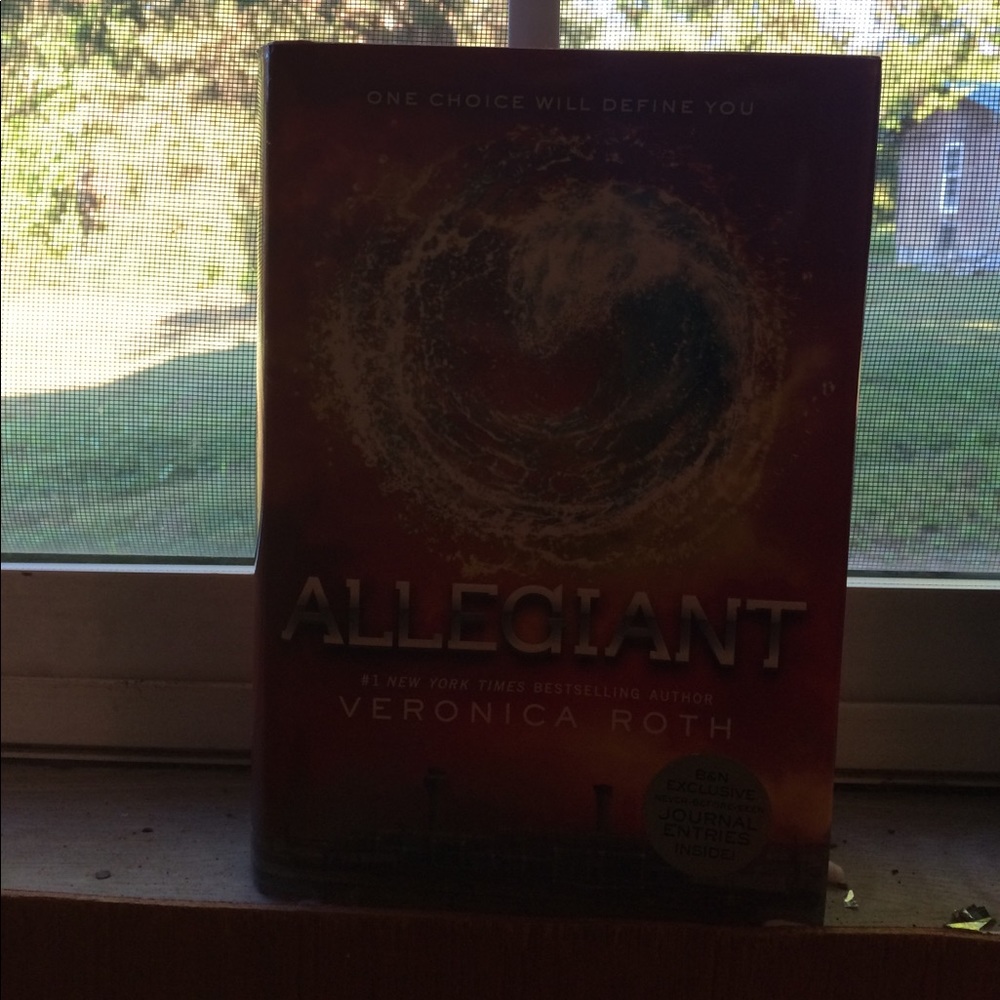 Brand new allegiant book