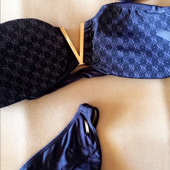 Black Victoria Secret strapless bikini - Picture 2 of 2