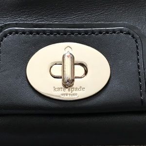 Kate spade clutch with removable strap (black) 🖤
