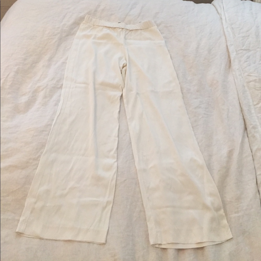 French Connection white wife leg pants in size 8