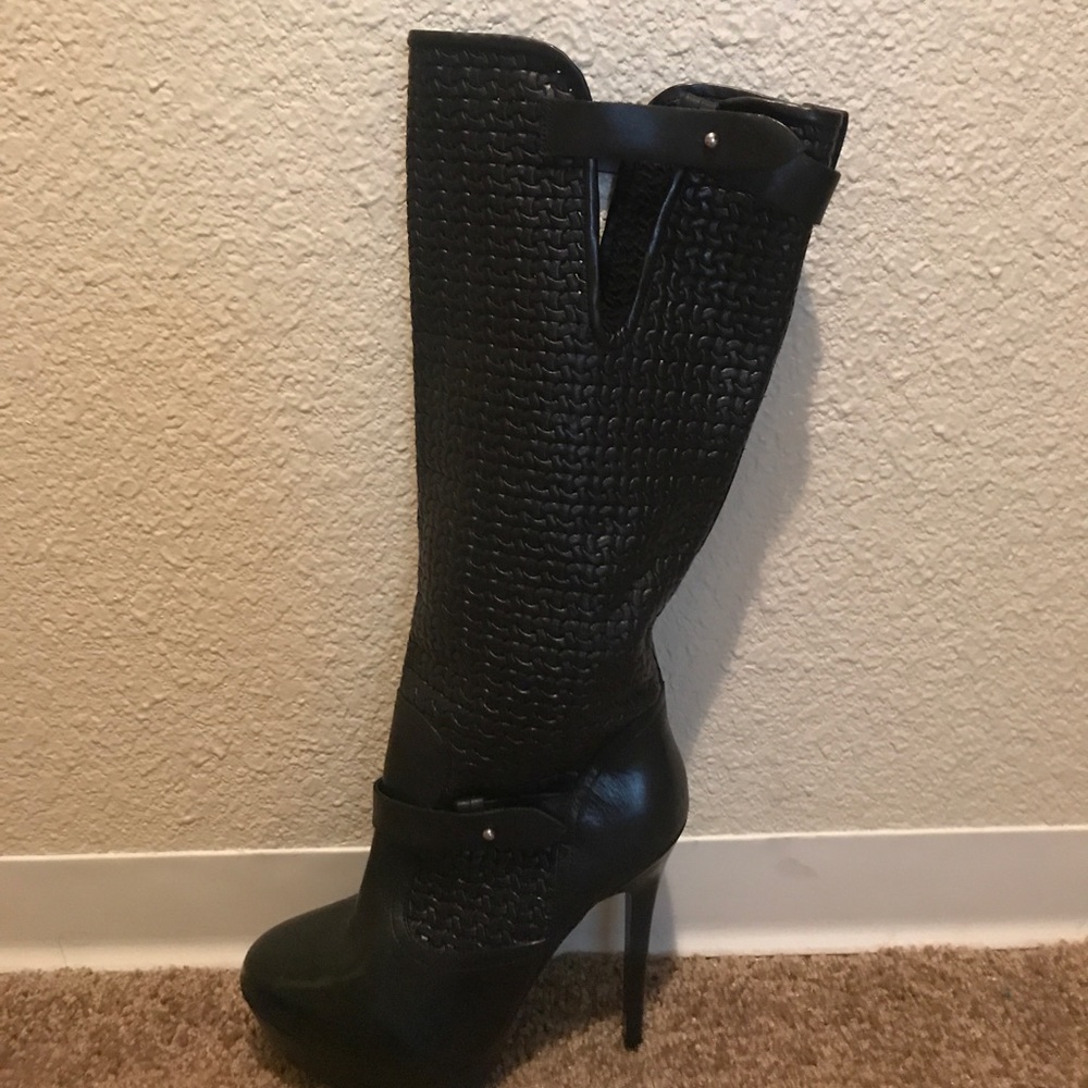 High heel boots
