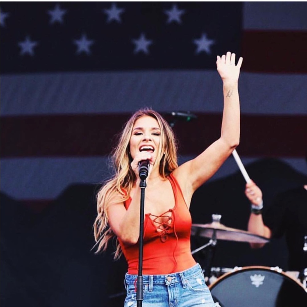 ISO Jessie James Decker bodysuit