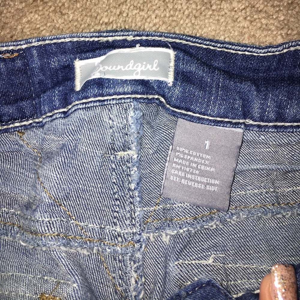Capris - Picture 3 of 3