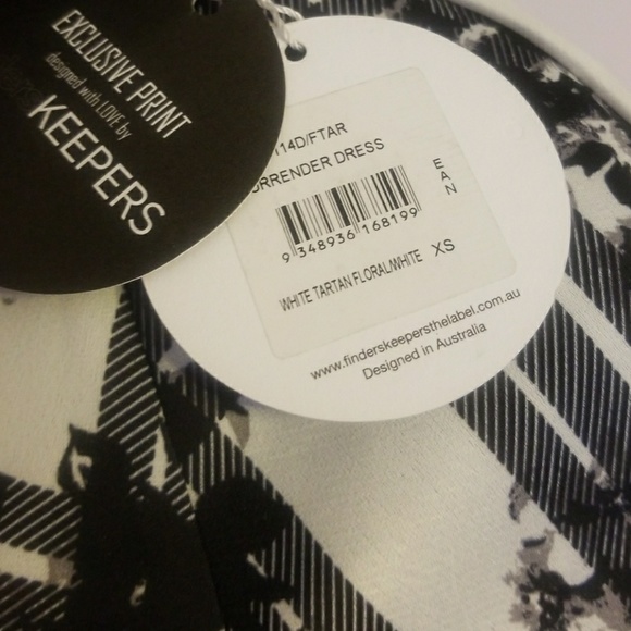 Dress - Picture 3 of 3