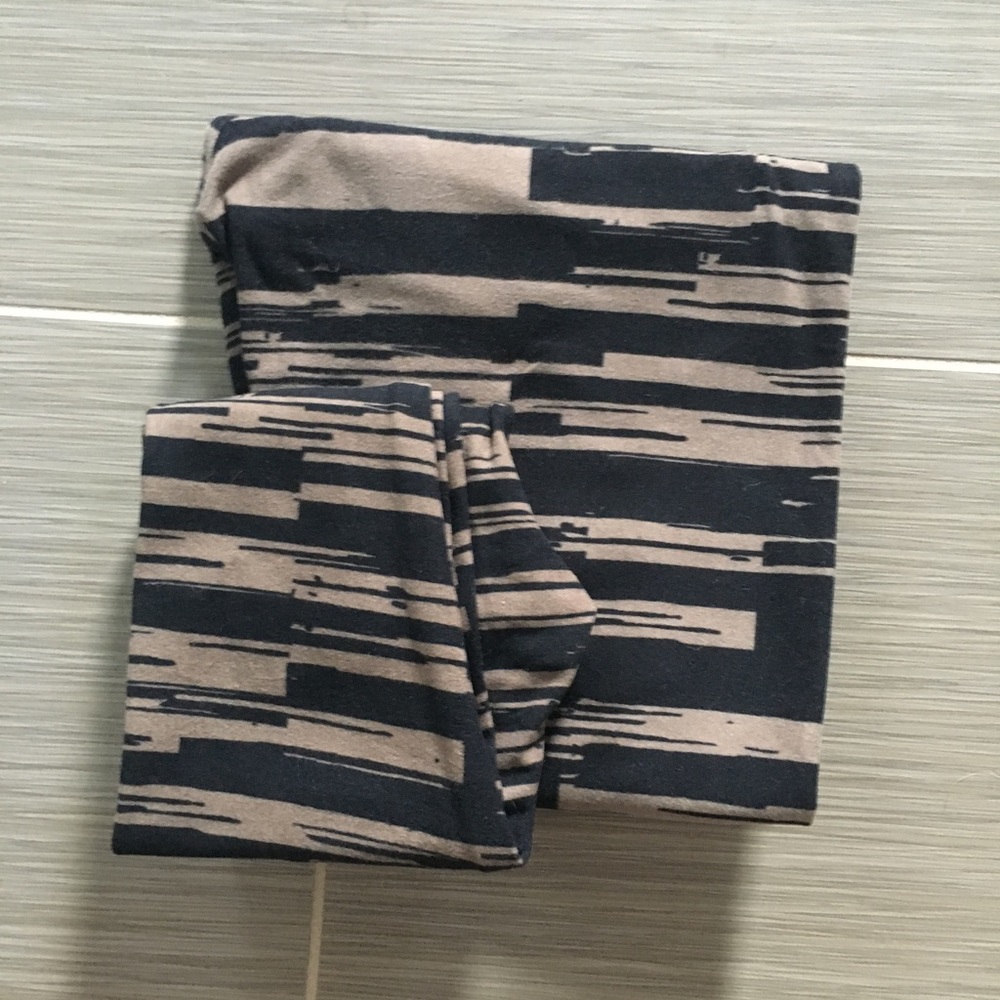 NWOT Lularoe OS and S/M mommy and me leggings