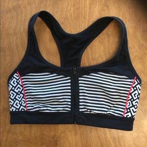 LUCY activewear sport bra