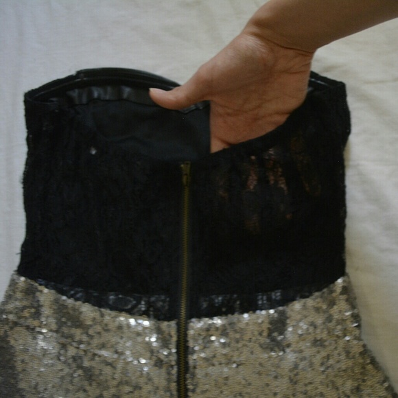 Silver Sequined Lace Dress - Picture 6 of 6