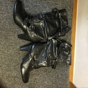 Heeled boots