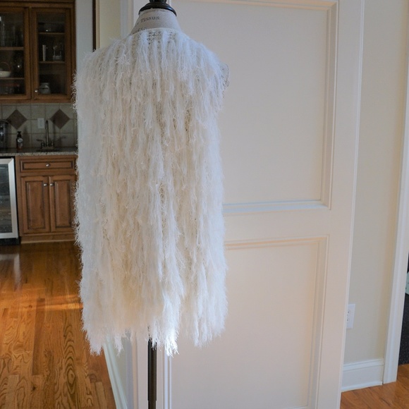 Soft Faux Fur Shaggy White Knit Sweater Vest Fall - Picture 4 of 8