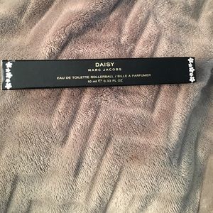 Marc Jacobs Daisy rollerball, never been opened!