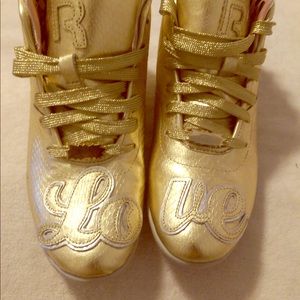 Newish Melody Eshani Gold Reebok collab shoe