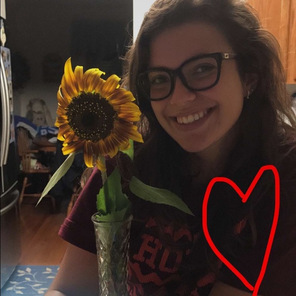 Meet your Posher, Taylor - Picture 1 of 1