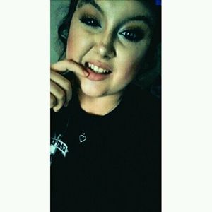 Meet your Posher, Chrystan