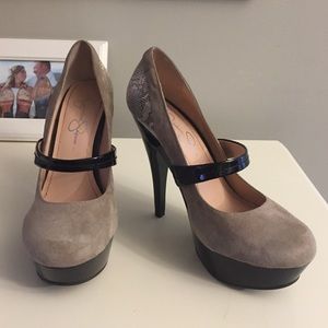 Jessica Simpson Platform heel