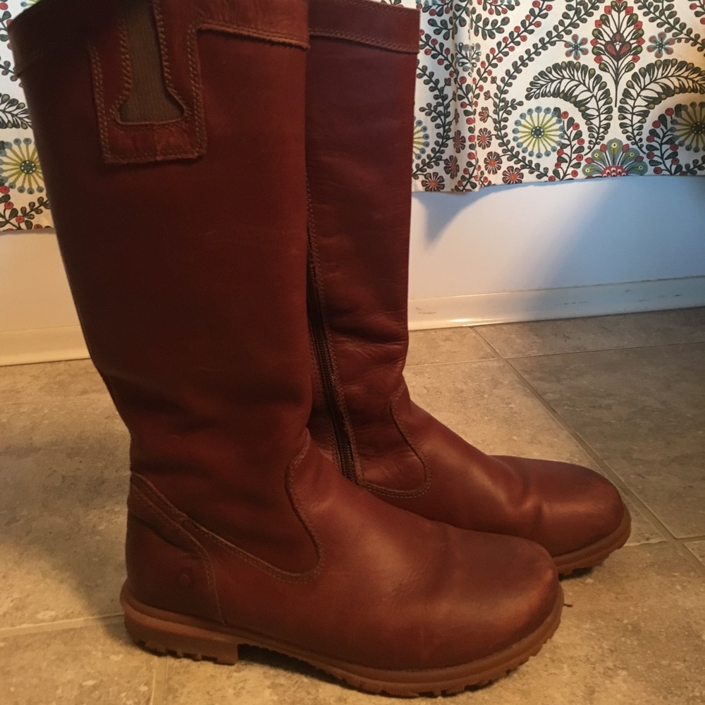 Bogs Pearl leather tall boots 6.5